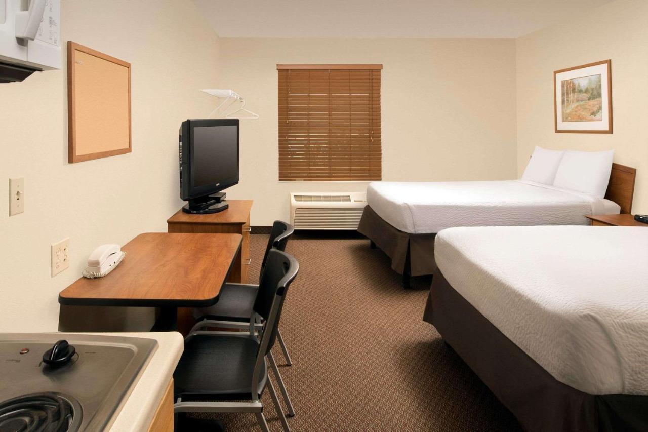 Woodspring Suites Midland Luaran gambar