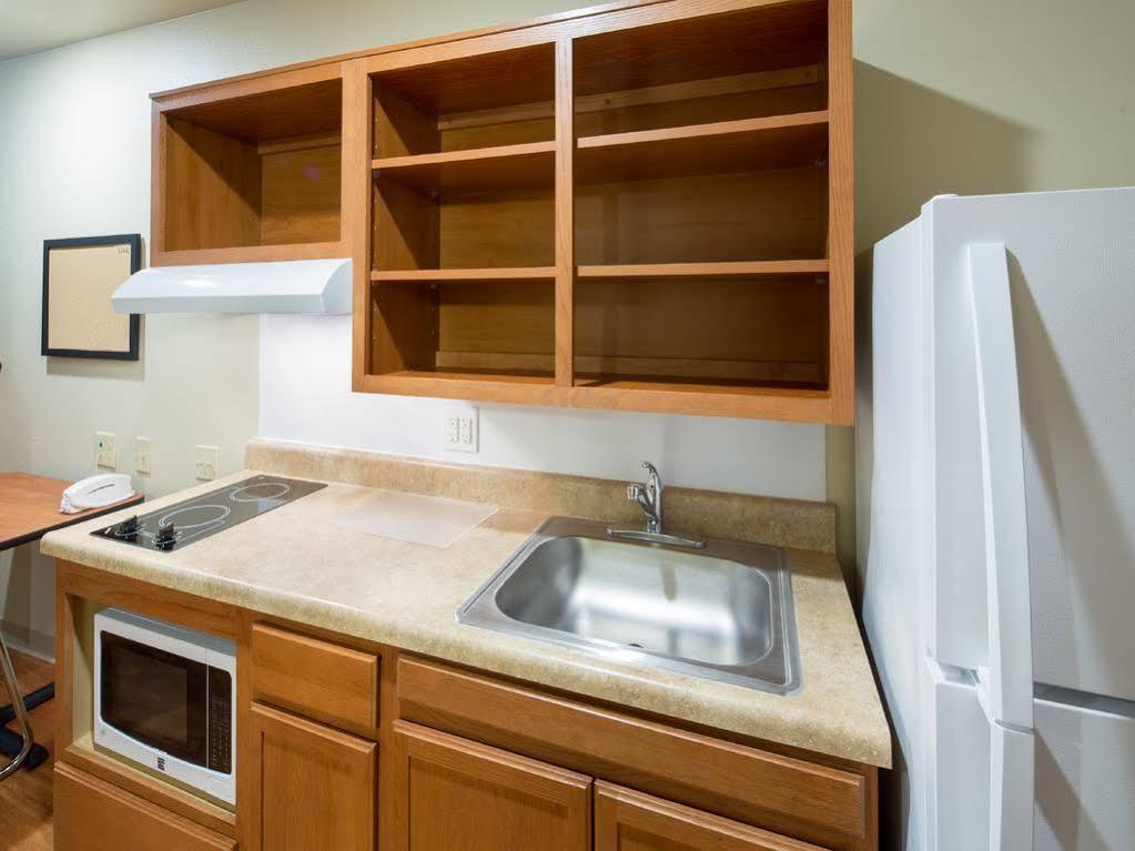 Woodspring Suites Midland Luaran gambar