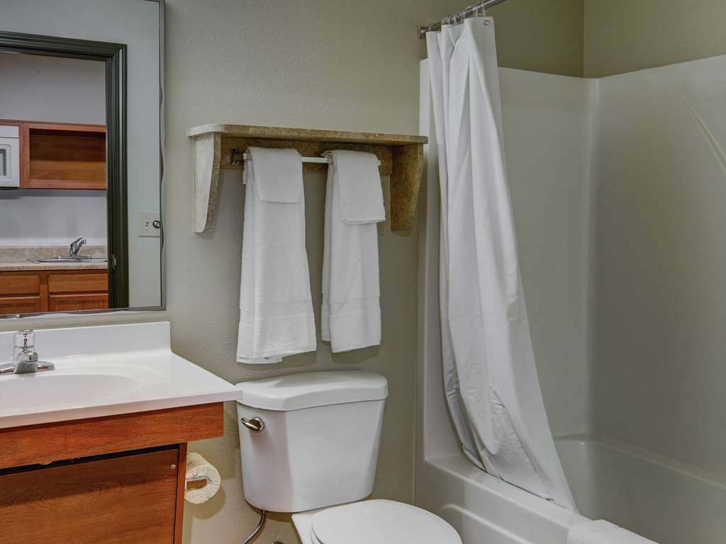 Woodspring Suites Midland Bilik gambar
