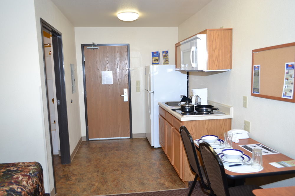 Woodspring Suites Midland Luaran gambar