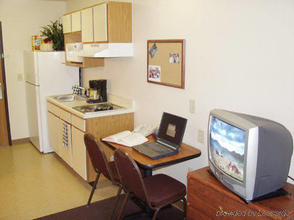 Woodspring Suites Midland Bilik gambar