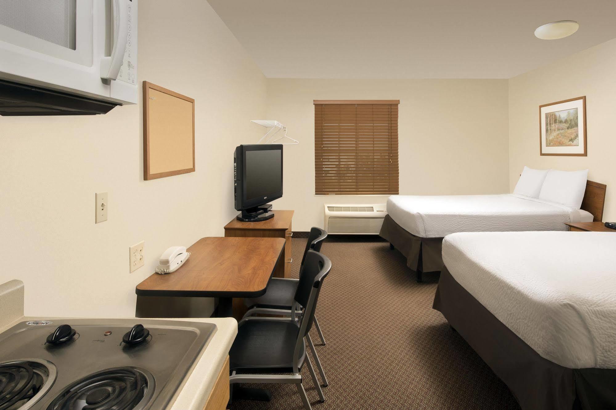 Woodspring Suites Midland Luaran gambar