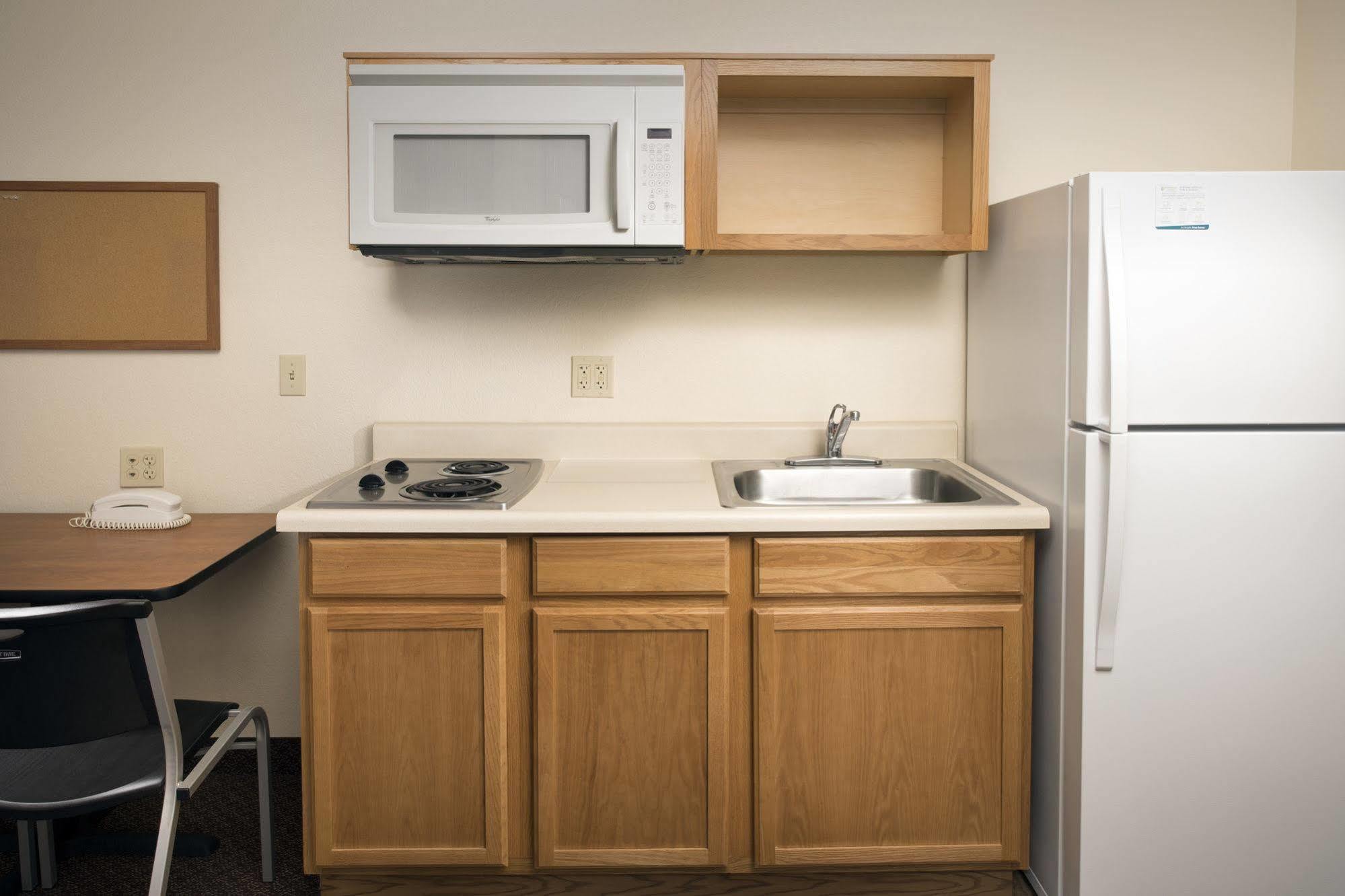 Woodspring Suites Midland Luaran gambar